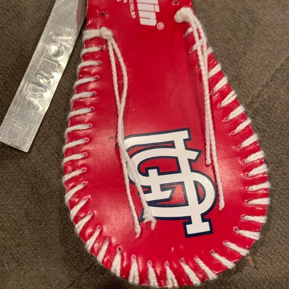 Cardinals Logo Baseball Keychain